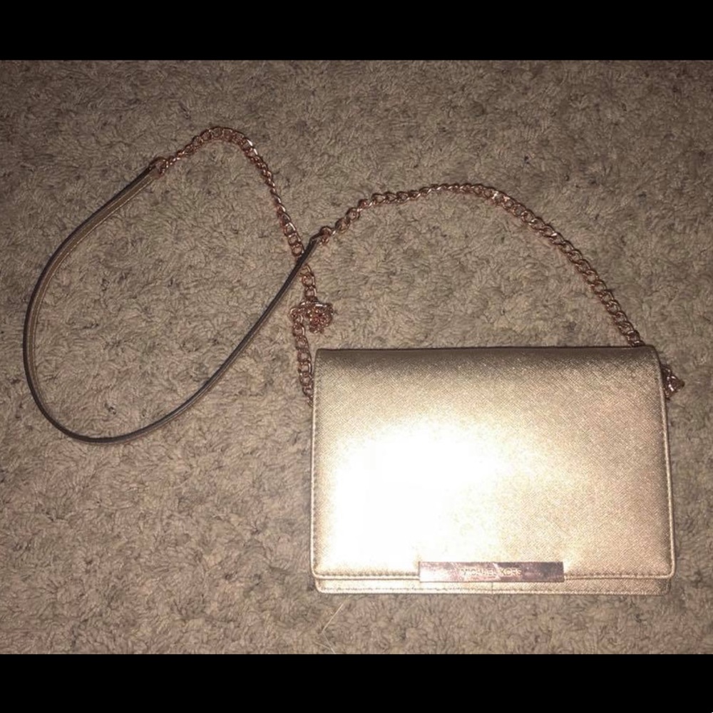 Michael kors cross body